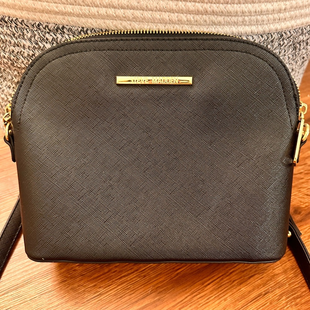 Steve Maden black crossbody perfect condition